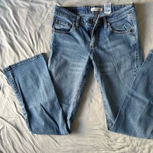 Levi’s 518 superlow bootcut -  medium wash.
